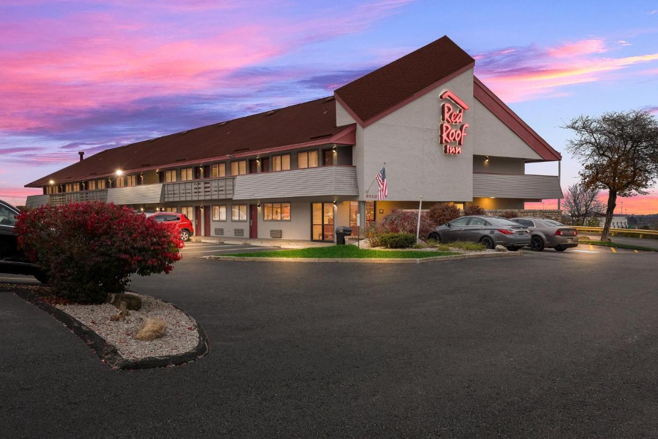 Red Roof Inn Cleveland - Индепенденс Экстерьер фото