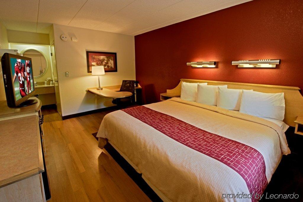 Red Roof Inn Cleveland - Индепенденс Номер фото