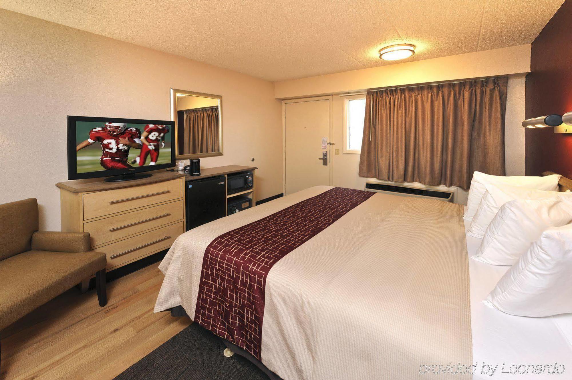 Red Roof Inn Cleveland - Индепенденс Номер фото